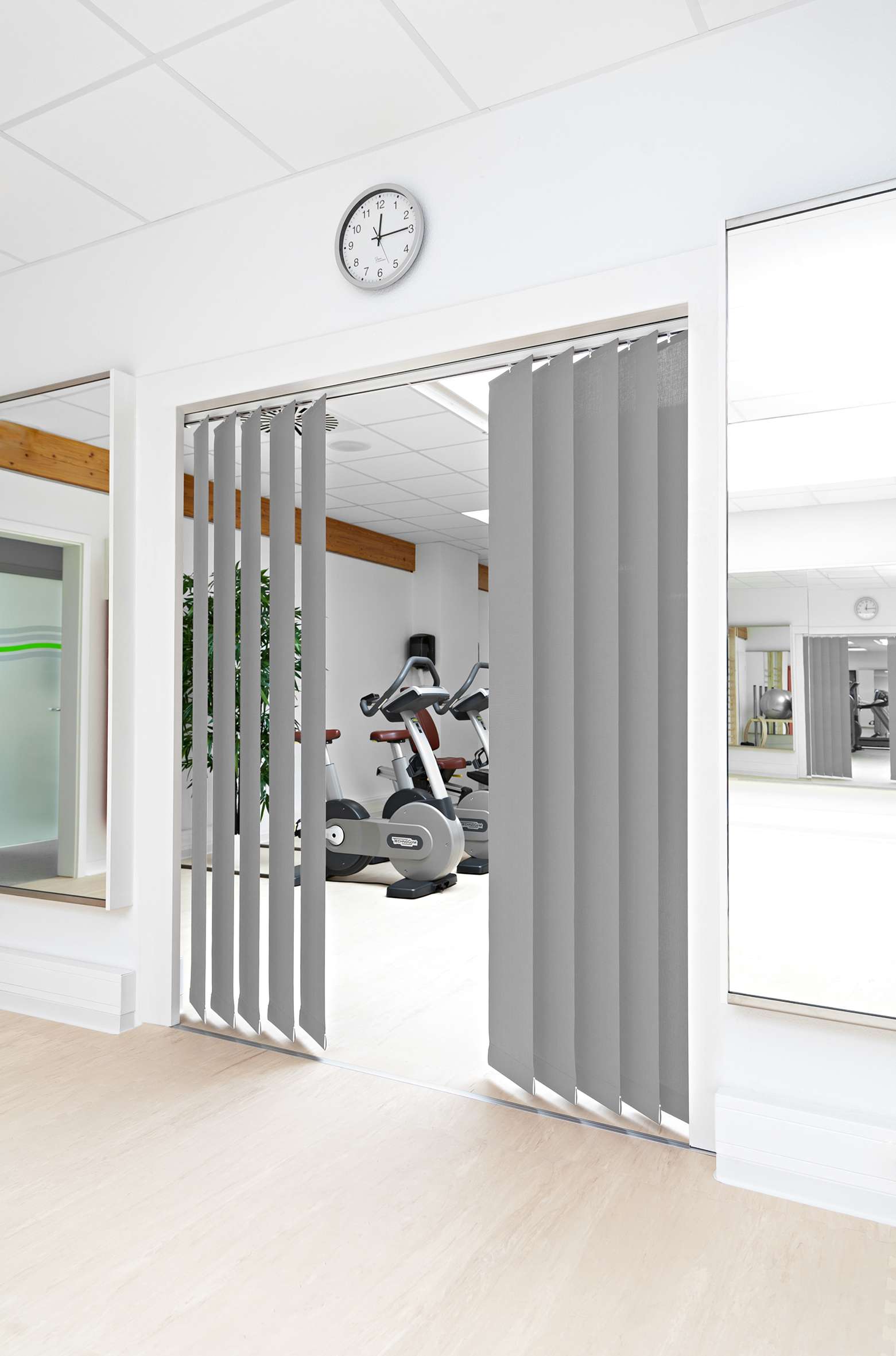 Lamellenvorhänge Erfal Fitnessstudio